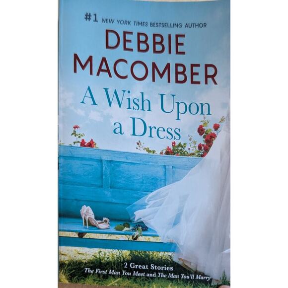 🏖️A Wish Upon A Dress by Debbie Macomber - Picture 1 of 2